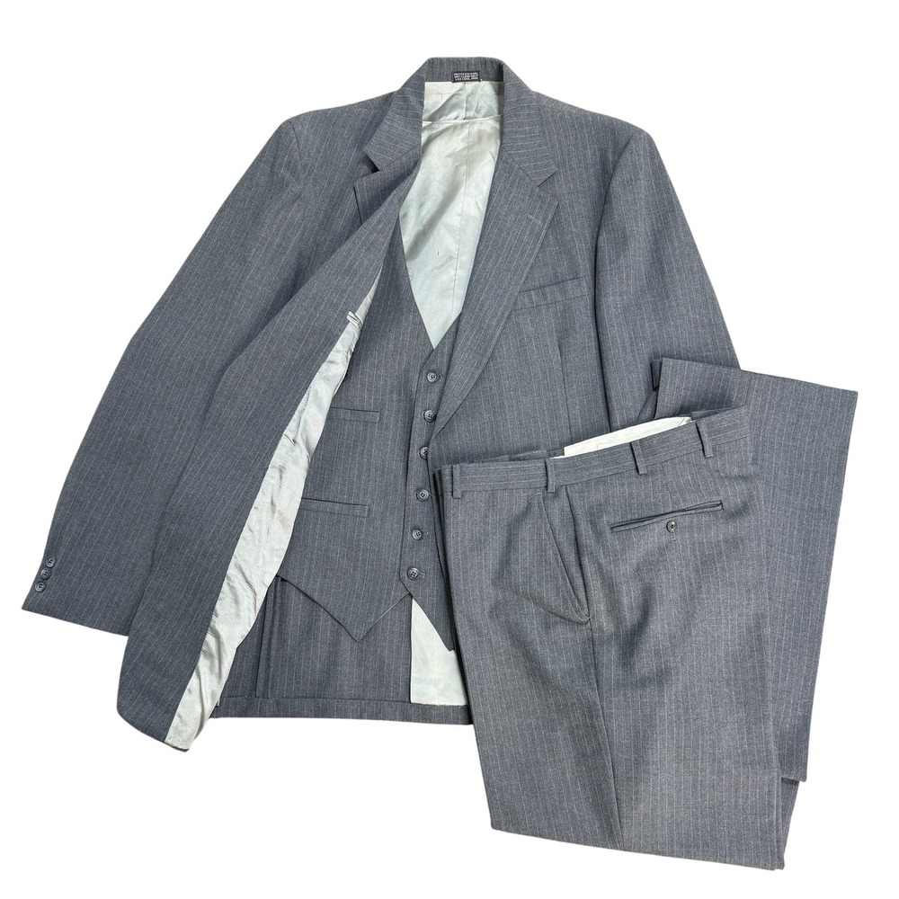 t&e clothing Suit Mens 48 Gray Pinstripe 3 Piece Jacket Vest Pants 2 Button